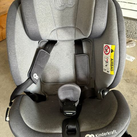 Kinderkraft bilstol med ISOFIX