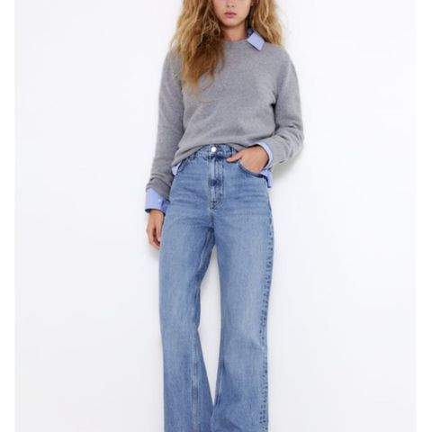 Selger en svart jeans - wide leg, high rise fra Zara, Str 44