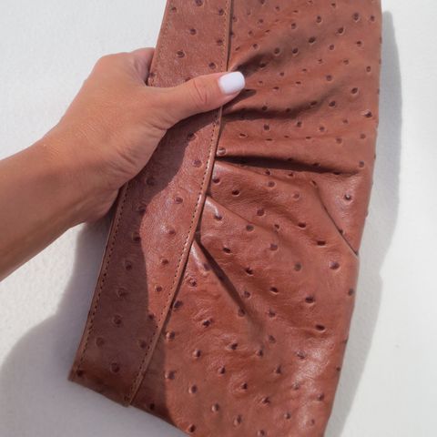 Skinnveske/clutch fra designer LAUREN MERKIN, USA