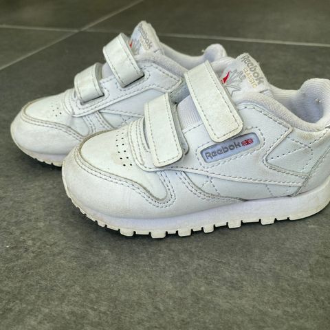 Reebok sko str 22