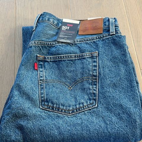 Ubrukt Levi’s 501 ‘90s (med lappene på)