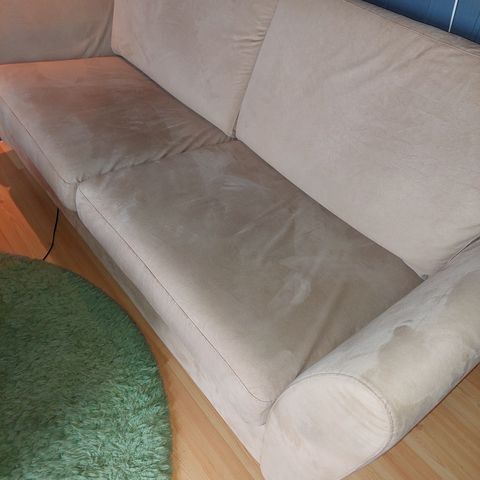 Sofa fra Brunstad.