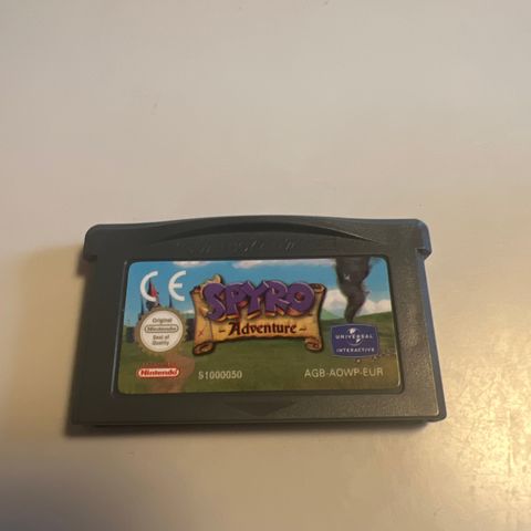 Spill til GameBoy Advance SP- Spyro Adventure