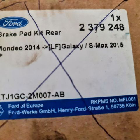 Brake pad kit rear Ford