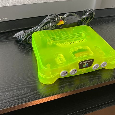 Nintendo 64 - Konsoll