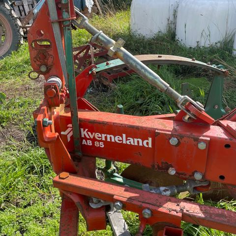 Plog Kverneland AB 85