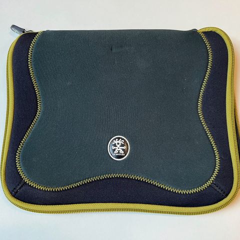 Crumpler laptop-veske