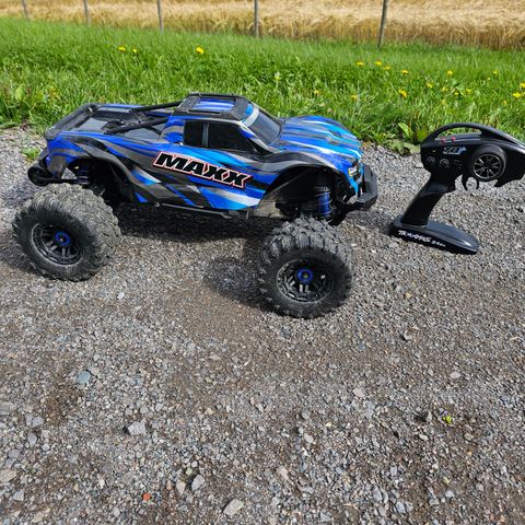 Lufter en Traxxas Maxx v2 med hobbywing elektronikk