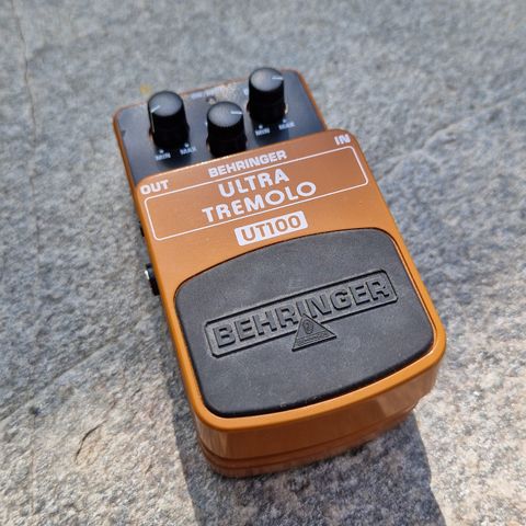 Behringer Ultra Tremolo  UT100