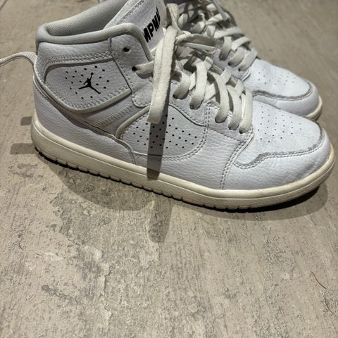 Jordan Jumpman str 34