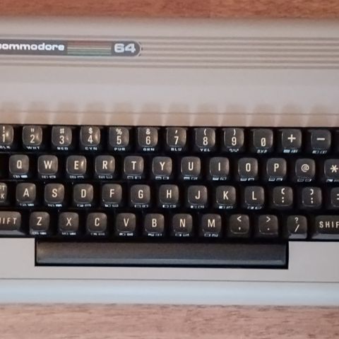 Veldig pen Commodore 64 breadbin/brødboksed strømadapter