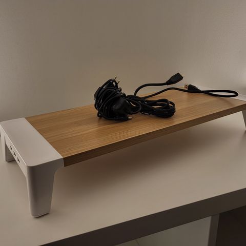 Monitor Stand med USB Hub