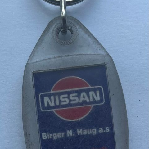 NISSAN nøkkelring fra forhandler