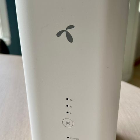 Huawei B818 - Mobil G4+ bredbånd router