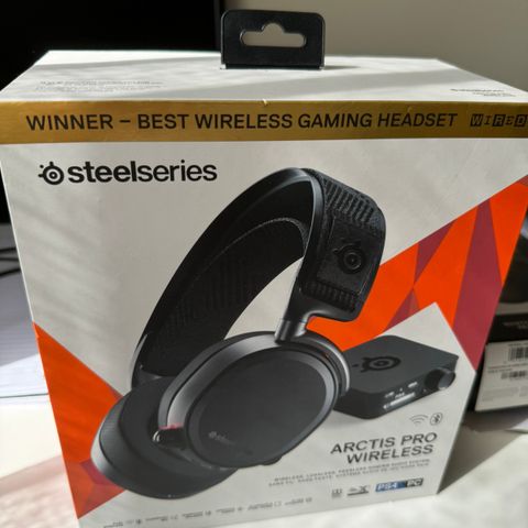 Steelseries Arctis Pro Wireless