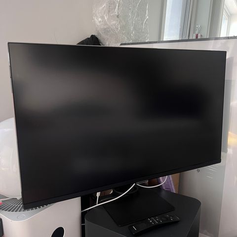 Samsung M5 27" monitorskjerm