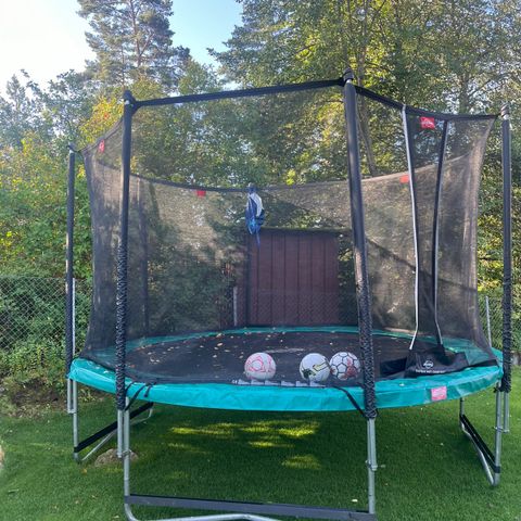 BERG FAVORITT 380 trampoline med nytt nett