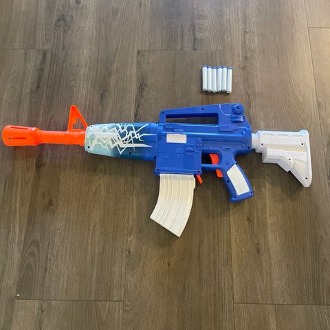 Fortnite nerf  pistol