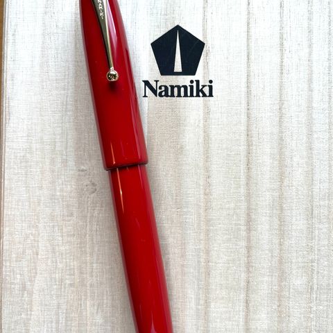 Fyllepenn Namiki Urushi Laquer Vermillion No. 50 M-splitt 18k gull (ny)