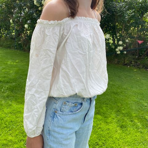 Brandy Melville off shoulder bluse