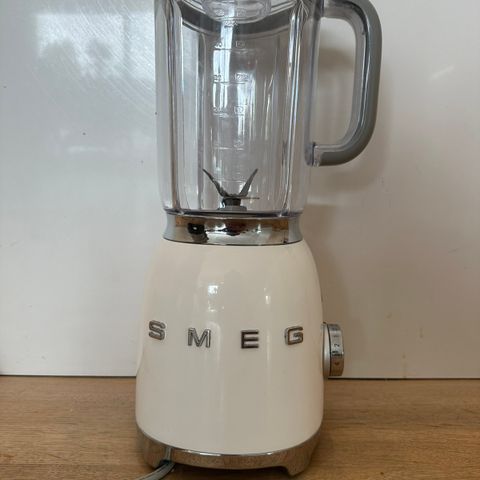 SMEG blender