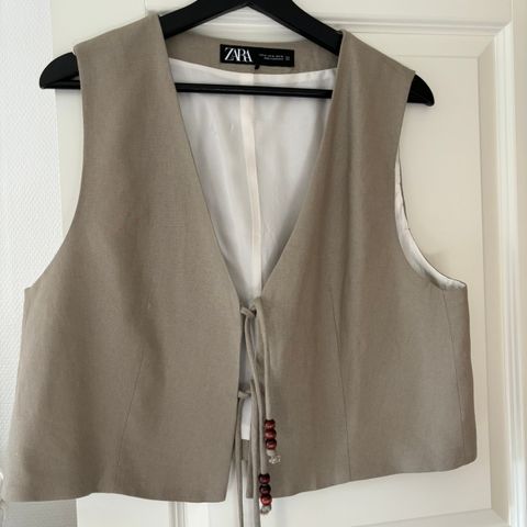 Zara vest