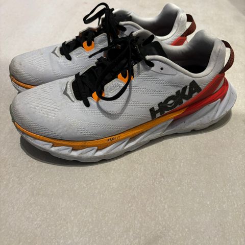 Hoka M Elevon 2 (42)