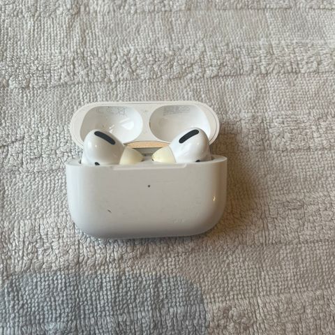 AirPods pro gen 1