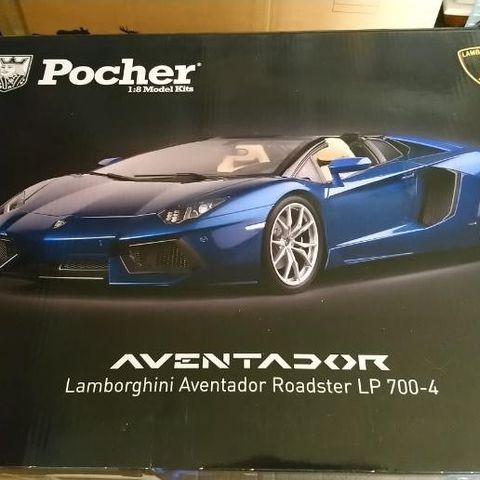 Pocher Lamborghini Aventador skale 1:8. Blå. Modellbil byggeset.