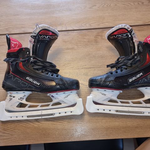 Hockeyskøyter 38.5 Bauer Vapor 3x pro pluss 2 sett jern