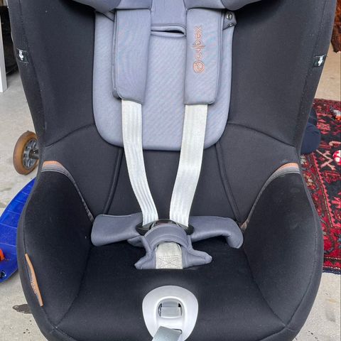 Cybex sirona M2 I-Size Gold m/base og nyfødtinnlegg