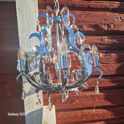 Sølvfarget taklampe fra Bohus