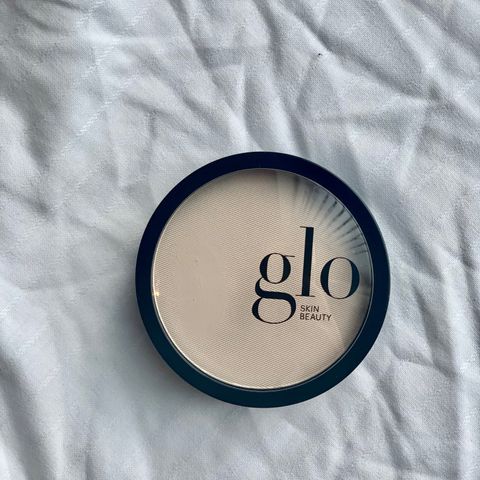 Glo Skin perfecting powder 9g