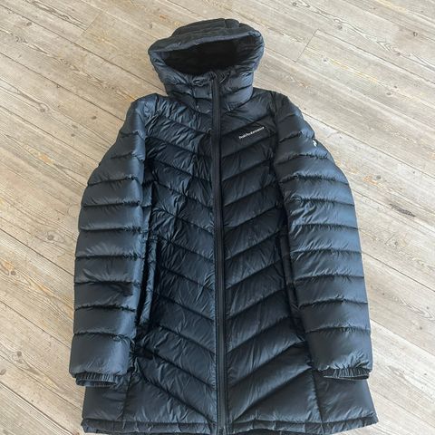 Peak Performance. Frost Down Parka