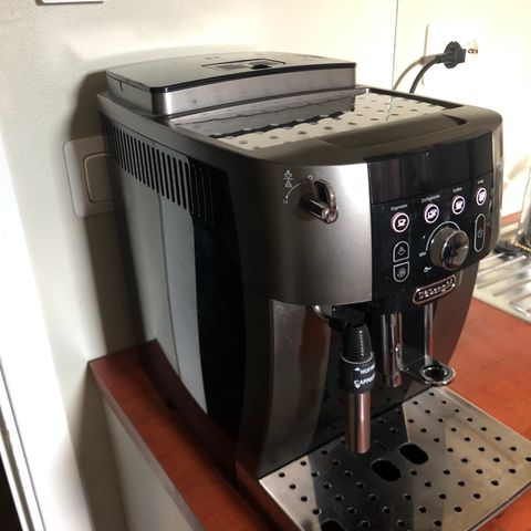 Delonghi MAGNIFIKA S SMARTkaffemaskin