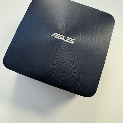 ASUS UN65H 128GB SSD Windows 10