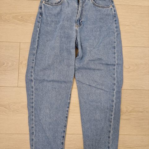 Jeans str. 40