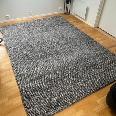 Riverstone 200x290 ullteppe