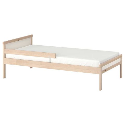 Barneseng med madrass fra IKEA. Mål 70x160 cm