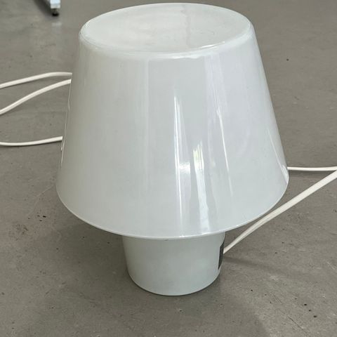 IKEA Gavik nattbord lamp