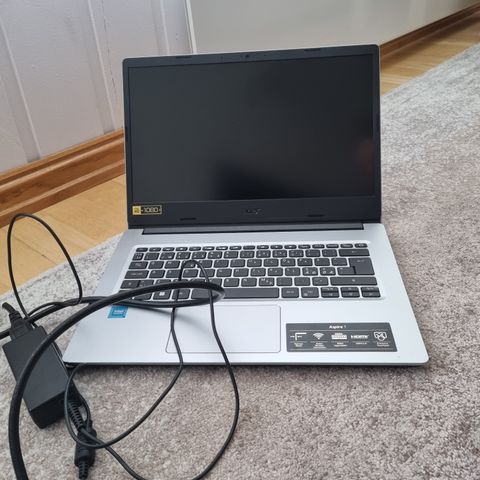 Acer Aspire 1 Cel/4/128 14" Pure silver