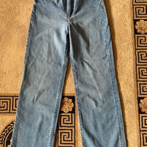 Ny jeans Wide Winnie  str. S/32 for kvinner selges