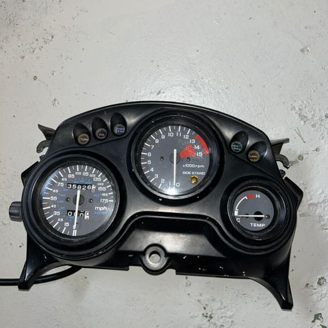 CBR600F speedometer