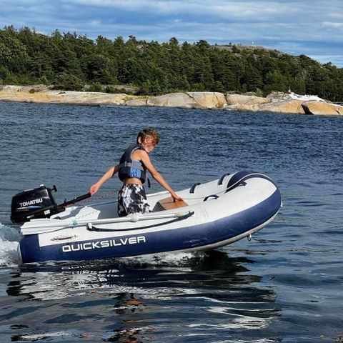 Quicksilver 250 airdeck