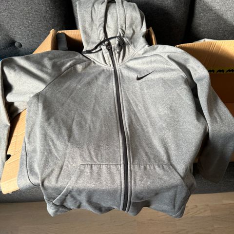 Nike hettegenser XL fleece