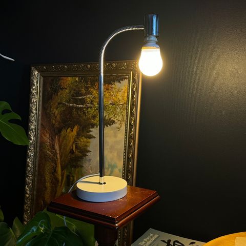 Moderne bordlampe