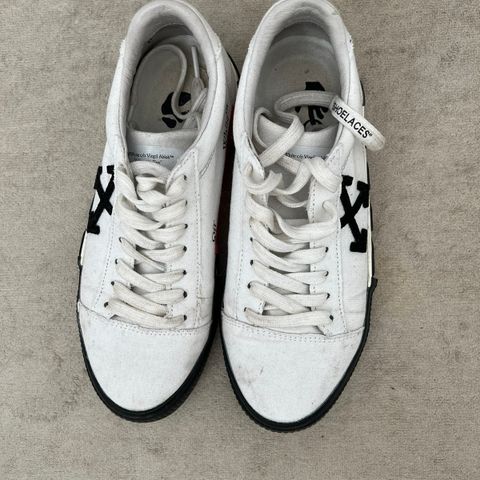 Off white sneakers 40