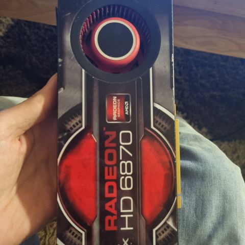 AMD Radeon HD 6870