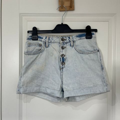 Denim shorts med knappe gylf