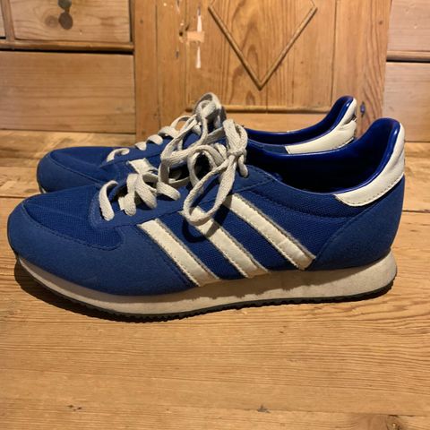 Adidas sneakers 36